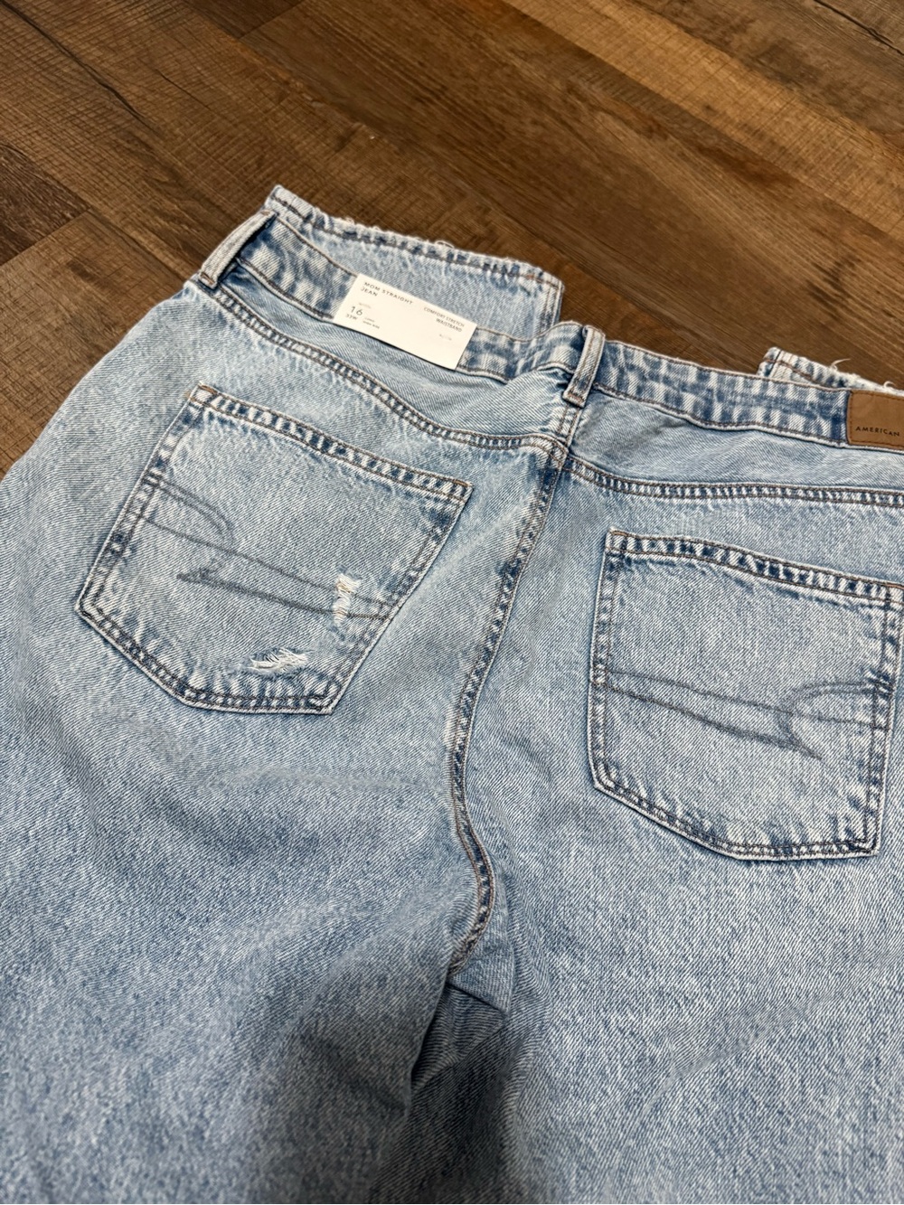 American Eagle Women’s jeans